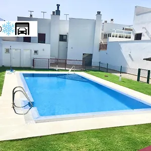Atico Premium Conil Con 2 Terrazas, Parking, Piscina, Aire Ac Y Wifi -solo Familias Y Parejas- Apartment