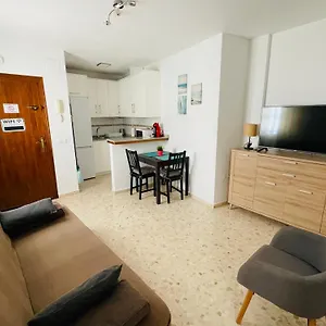 Junto A La Playa En El Centro De Conil, Con Aire Acondicionado Y Wifi Conil De La Frontera